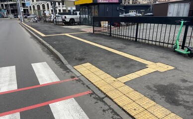 У Шевченківському районі облаштували безбар'єрний підхід до соціального об'єкта