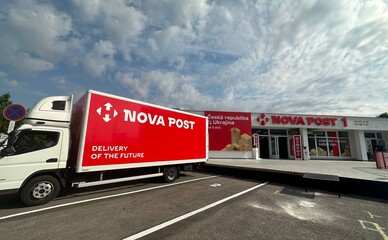 В Одессе при обстреле сгорели 110 посылок «Новой почты»: будет ли компенсация