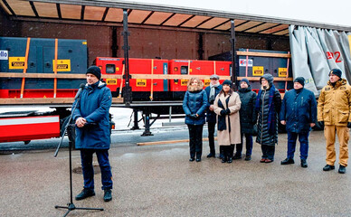 Киев получил от Варшавы первую партию генераторов и ждет еще