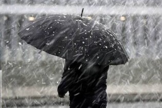 В Одессе объявили штормовое предупреждение из-за сильного ветра и снега