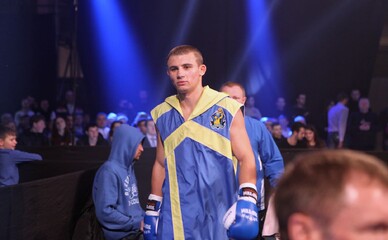 Александр Хижняк дебютирует в профессиональном боксе 21 марта в Киеве