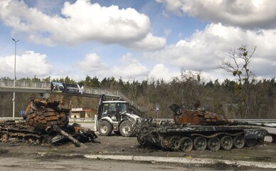 В Україні пошкодили понад 23 млн кв. м доріг — уряд шукатиме додаткові кошти