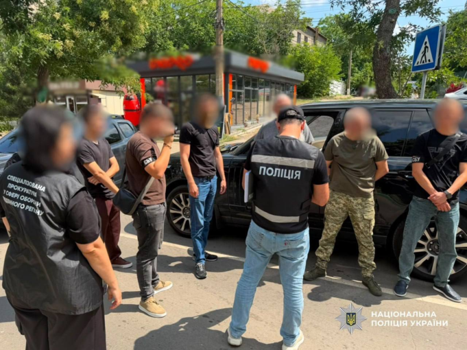 В Одесской области за взятку горючим задержали начальника отдела ТЦК