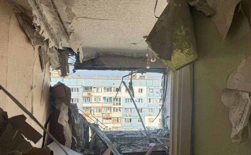 В Днепре после атаки РФ повреждено около 300 окон в домах и поликлинике.