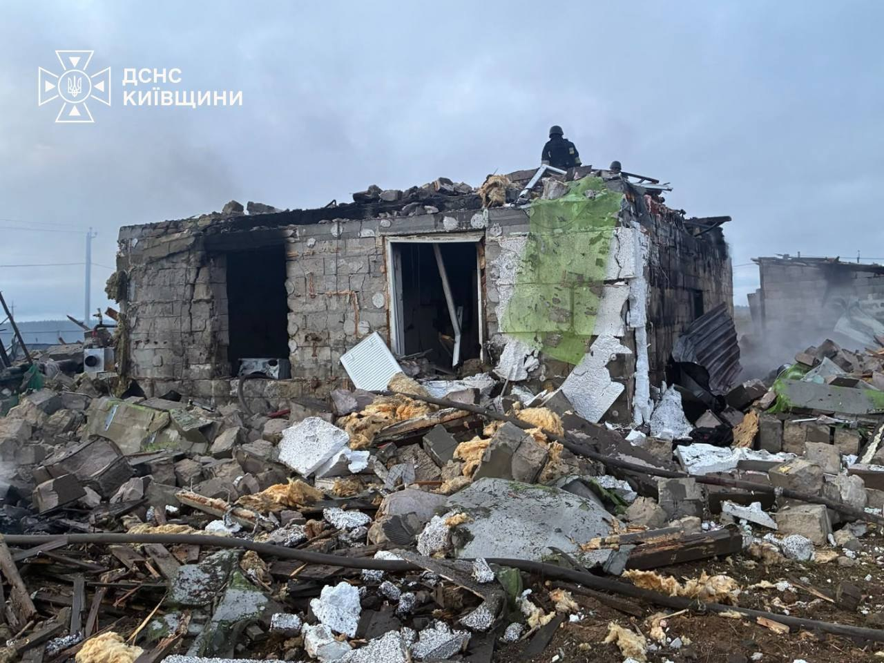 Росія вночі вдарила по Україні дронами і ракетами &mdash; на Житомирщині загинули двоє людей фото