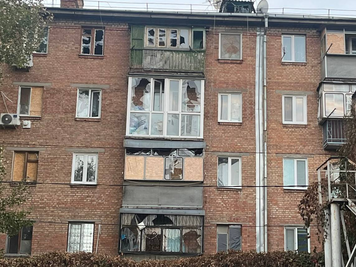 Россия ночью атаковала Украину 108 дронами — в Киеве погиб человек - фото