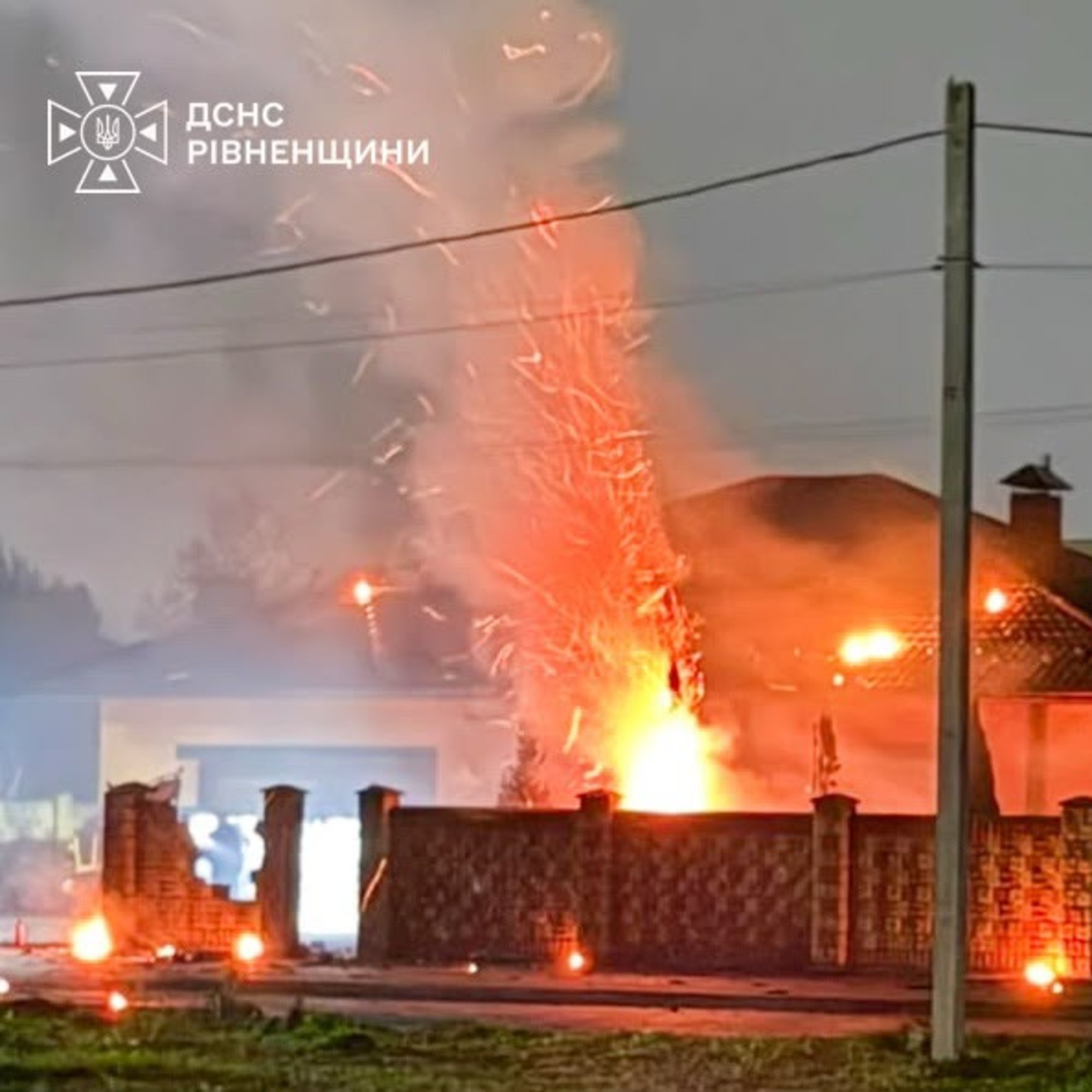 Россия ночью запустила по Украине 580 дронов и две ракеты — есть погибшие фото
