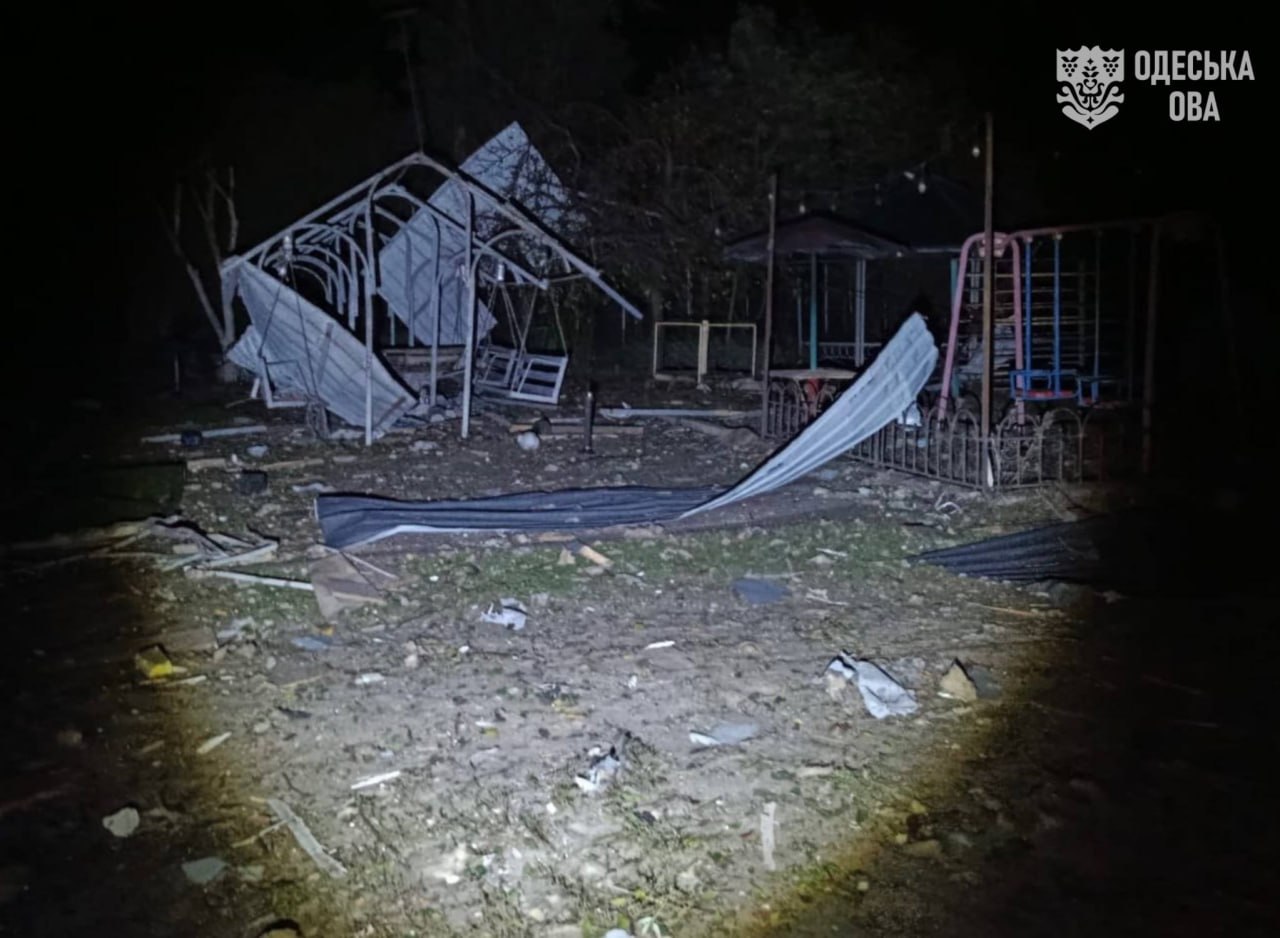 На півдні Одещини РФ атакувала об&rsquo;єкт ДТЕК і зруйновала корпуси бази відпочинку фото