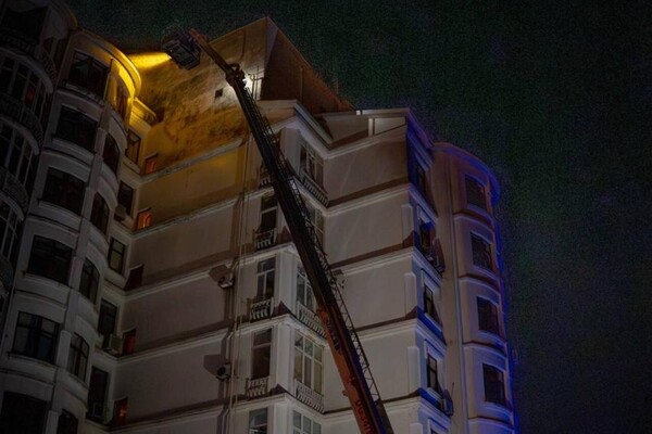 Во время массированной дроновой атаки на Одессу пострадали 14 человек, в том числе двое детей фото 1