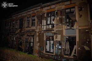 Во время массированной дроновой атаки на Одессу пострадали 14 человек, в том числе двое детей фото 2