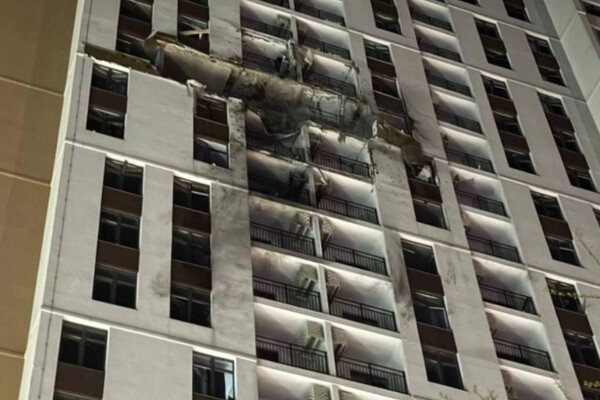 Во время массированной дроновой атаки на Одессу пострадали 14 человек, в том числе двое детей фото 3